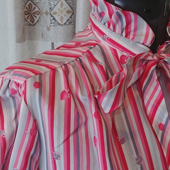 Vintage Pink Fruit Salad Blouse - Picture 3 of 11